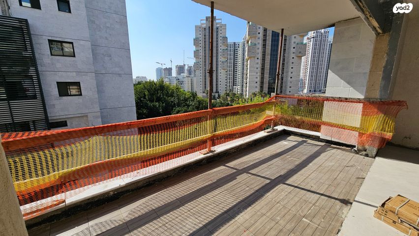 דירה, חיל הרגלים, נווה חוף, ראשון לציון