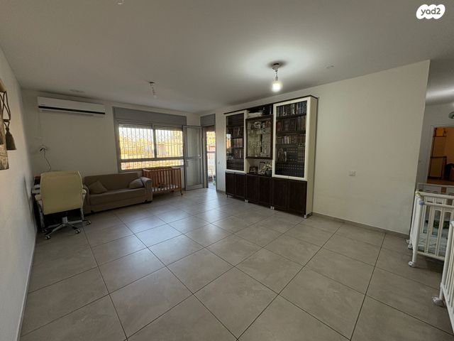 דירה, ריש לקיש 21, רמת עזרא / רמת בית שמש ד-2, בית שמש