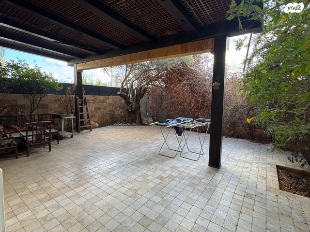 בית פרטי/ קוטג', המשוררת רחל, נאות שקמה, ראשון לציון