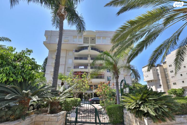 דירה, מנחם בגין, נווה גנים, קרית מוצקין