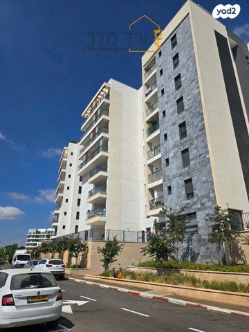 דירה, שעורה 8, פרדס חנה כרכור