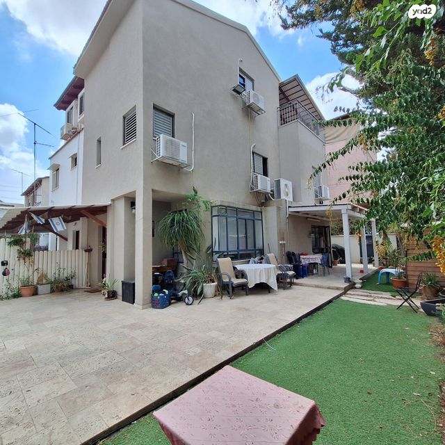 ברל כצנלסון 