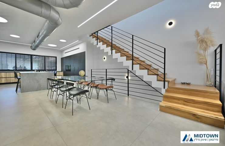 דו משפחתי, הפארק, כפר סבא