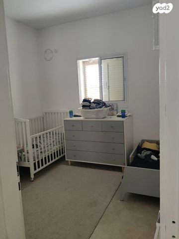 דו משפחתי, ניצן