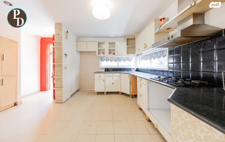 דו משפחתי, הארז, פרדסיה, פרדסיה