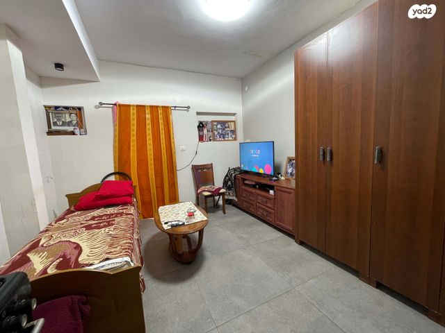 דירת גן, טרומפלדור, קרית ים