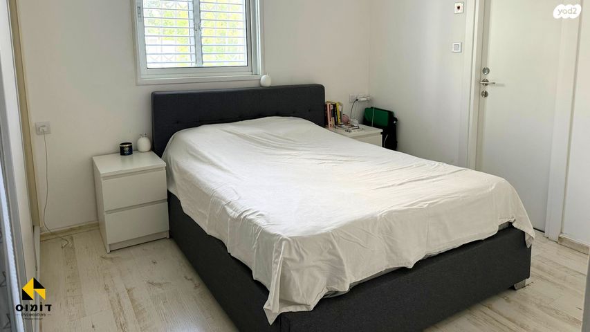 דירה, הר הצופים, רחובות ההולנדית, רחובות