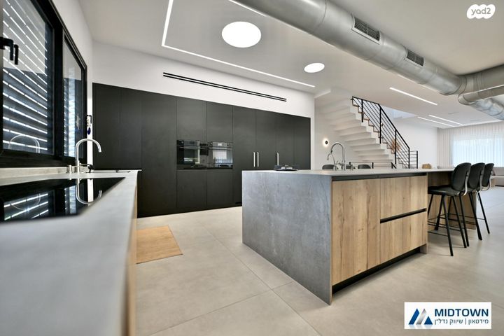 דו משפחתי, הפארק, כפר סבא