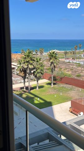 דירה, הרצל רוזנבלום 2, גלילות, תל אביב יפו