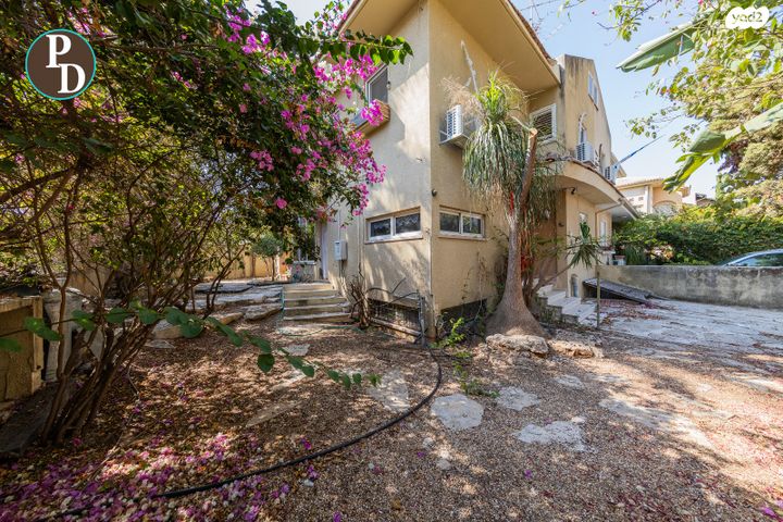 דו משפחתי, הארז, פרדסיה, פרדסיה