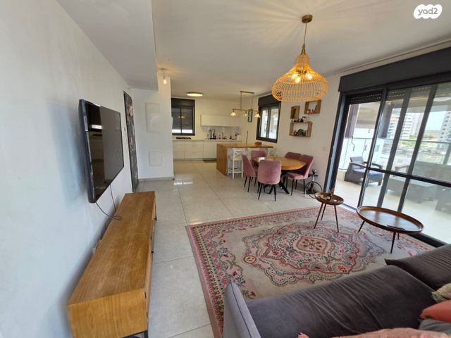 דירה, כרמי גת, קרית גת