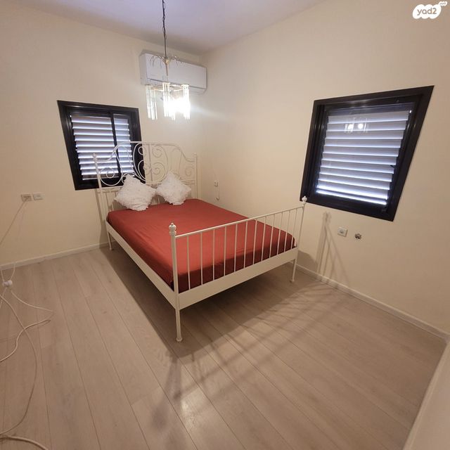 בית פרטי/ קוטג', הזרזיר, נווה הדרים, ראשון לציון