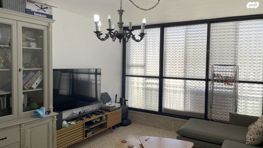 דירה, אמיל זולא, תל אביב יפו