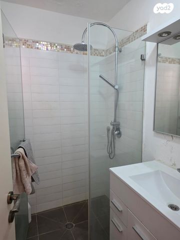 דירה, תר"ן, א' / צפון מזרח העיר, רחובות