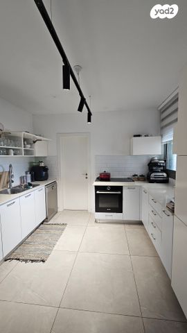 גג/ פנטהאוז, שדרות החוצבים, נופי החורש, מבשרת ציון