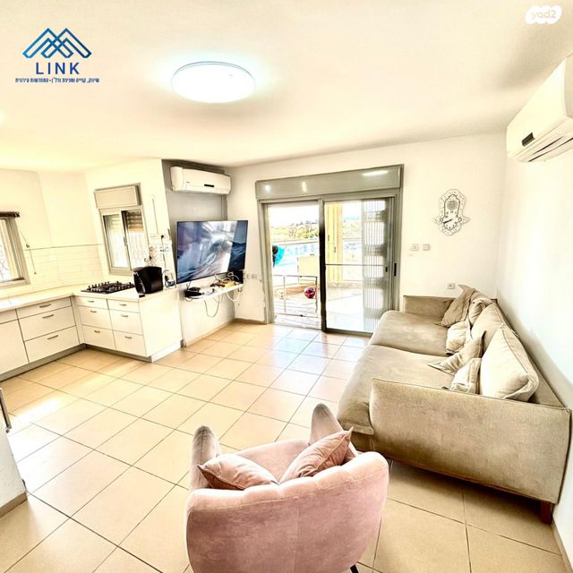 דירה, סחלב, גלי כרמל, טירת כרמל