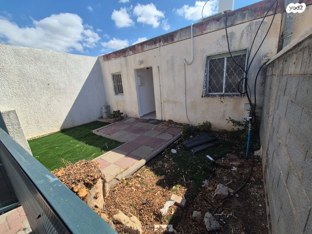 דירת גן, קרית ים