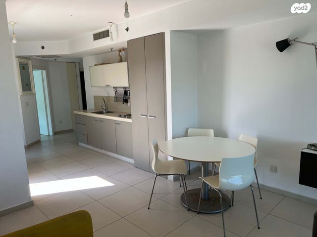 דירה, הרצל רוזנבלום 2, גלילות, תל אביב יפו