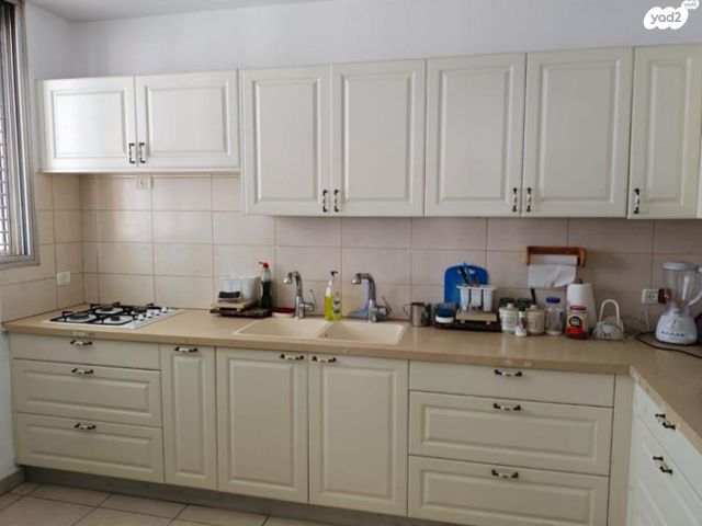 דירה, אחד העם 9, המרכז השקט / מרכז העיר, פתח תקווה