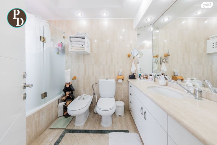 דו משפחתי, הפרג, בנה ביתך, קדימה צורן