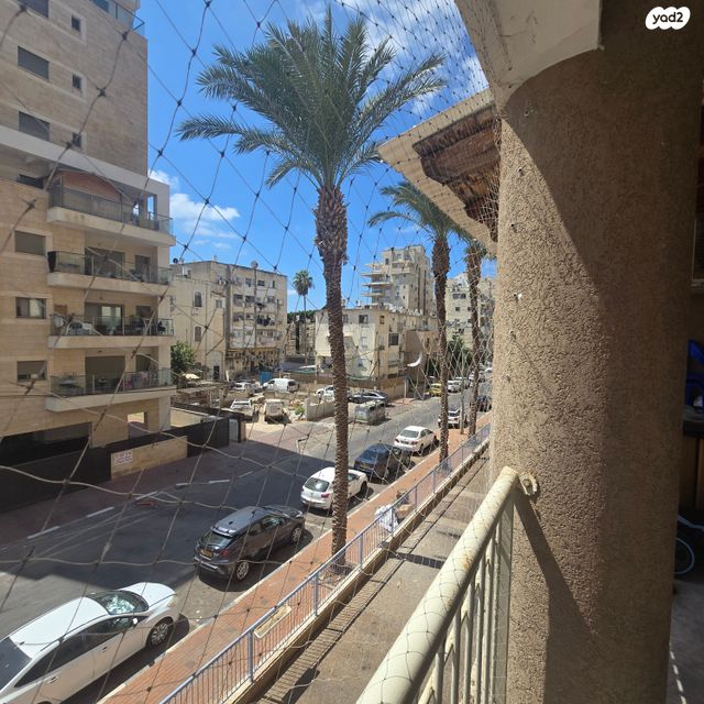 דירה, מרדכי אנילביץ', מרכז העיר, עכו