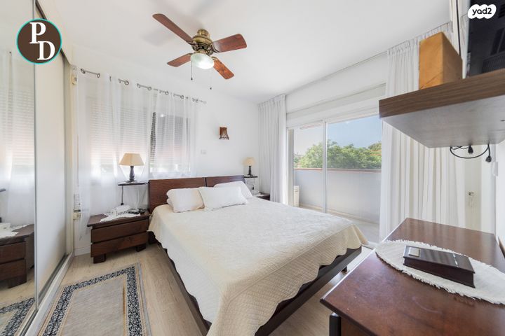 דו משפחתי, הפרג, בנה ביתך, קדימה צורן