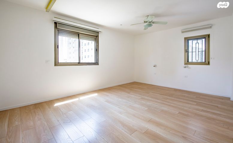 גג/ פנטהאוז, אליהו בן חור, הדר המושבות החדשה / אם המושבות החדשה, פתח תקווה