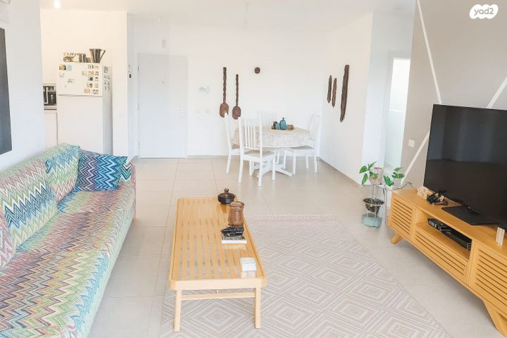 דירת גן, סביון, הפרחים, חריש