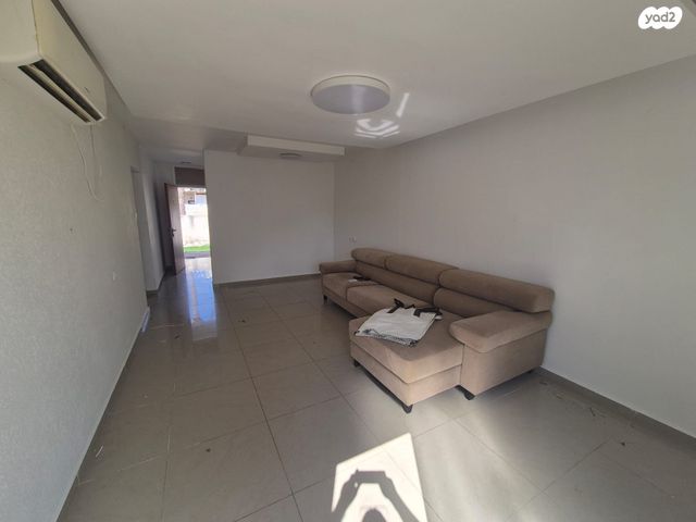 דירת גן, קרית ים