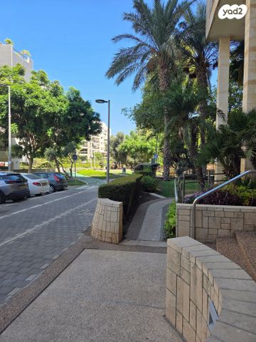 דירה, שמואל שניצר, אזורי חן, גימל החדשה, תל אביב יפו