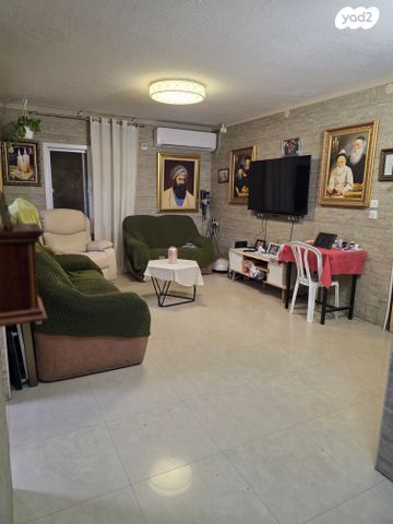 דירה, רחבת גדעון בן יואש, מלכי ישראל, קרית גת