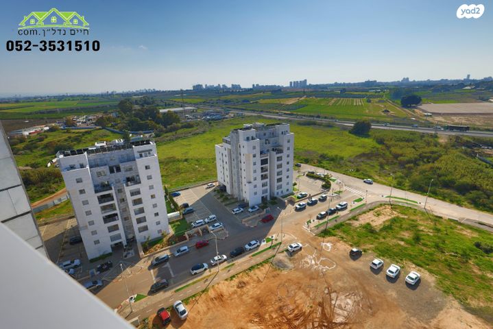 גג/ פנטהאוז, בית דגן