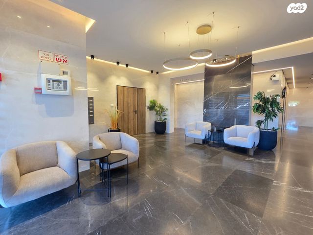 דירה, הנרייטה סאלד, כרמי גת, קרית גת