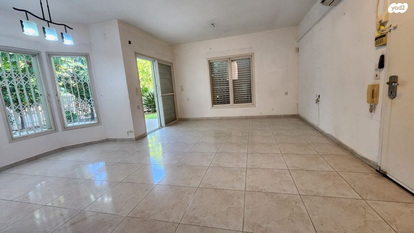 דירת גן, ביל"ו, מרכז דרום, רעננה