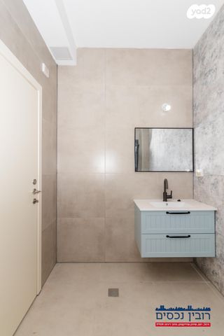 גג/ פנטהאוז, שדרות מעלה יצחק, נצרת עילית / נוף הגליל