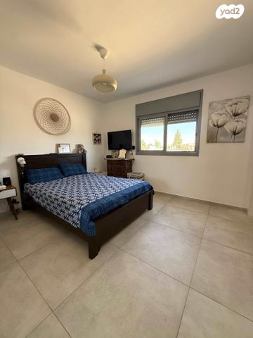 דירת גן, מבוא שקד, ערד