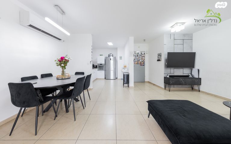 דירה, רמת הגולן 16, רובע ה', אריאל