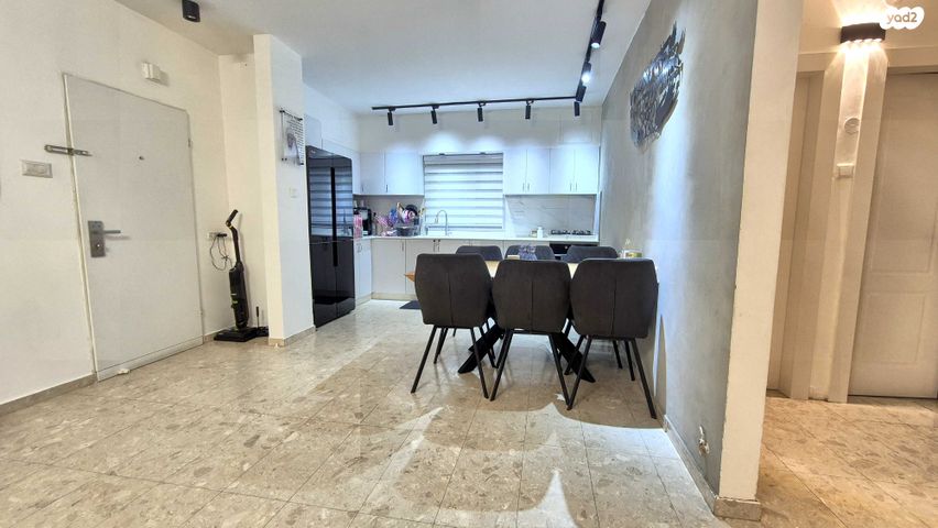 דירה, עמק איילון, הנחלים, מודיעין מכבים רעות