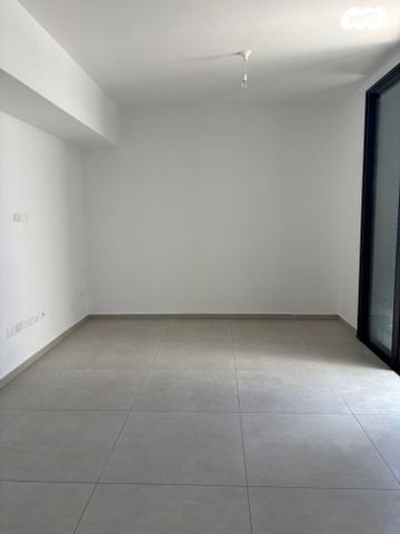 דירה, רעננה