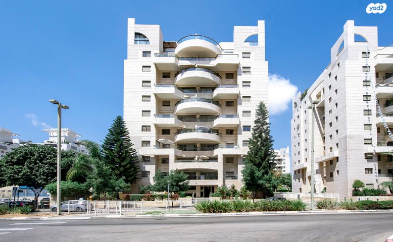 גג/ פנטהאוז, אליהו בן חור, הדר המושבות החדשה / אם המושבות החדשה, פתח תקווה