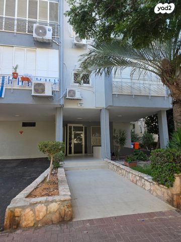 דירה, א' / צפון מזרח העיר, רחובות