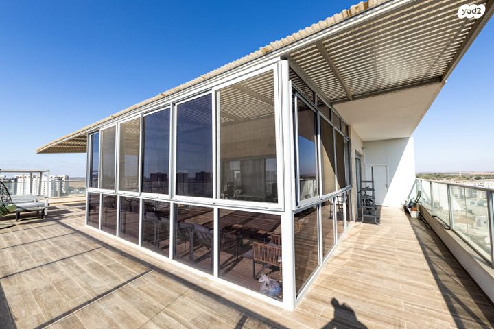 גג/ פנטהאוז, הכלניות, שדרות