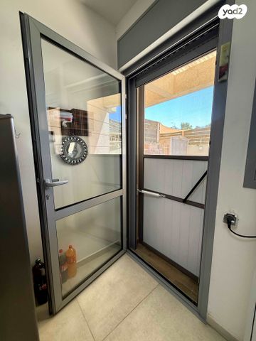 דירת גן, מבוא שקד, ערד