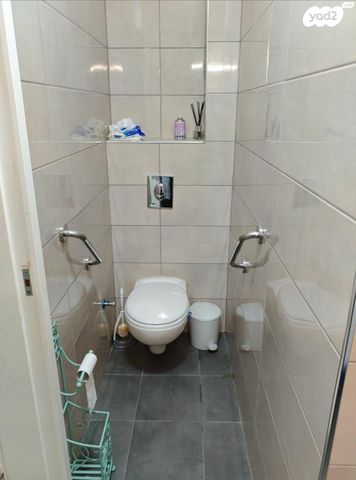 דירה, אחד העם 9, המרכז השקט / מרכז העיר, פתח תקווה