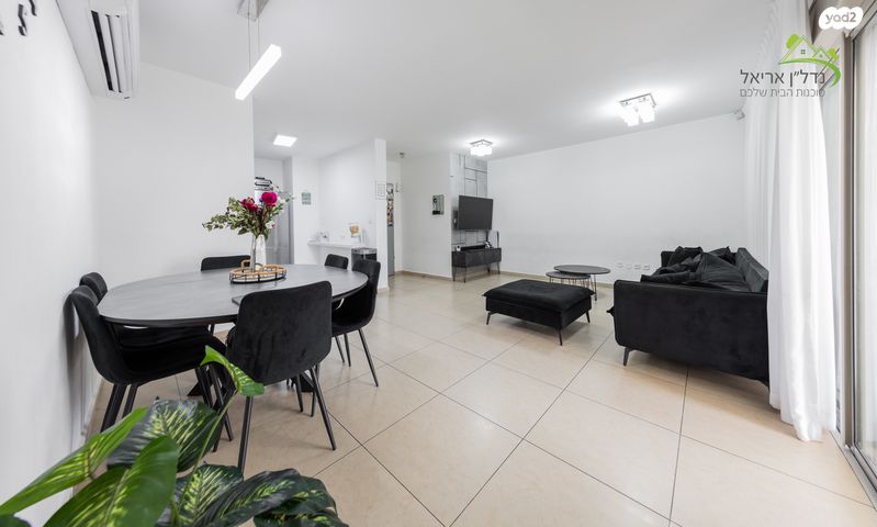 דירה, רמת הגולן 16, רובע ה', אריאל