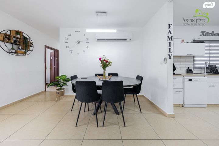 דירה, רמת הגולן 16, רובע ה', אריאל