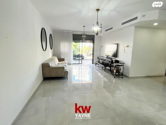 דירה, הדוגית, נאות רבין, יבנה