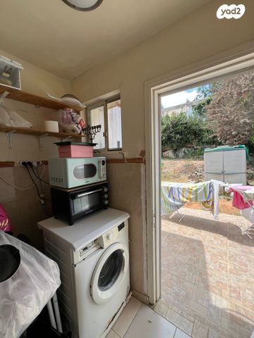 דו משפחתי, דרך האלון, קציר, קציר