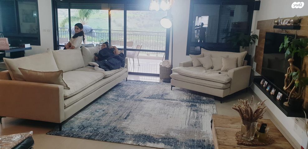 דו משפחתי, טבריה