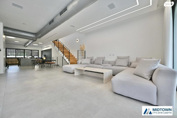 דו משפחתי, הפארק, כפר סבא